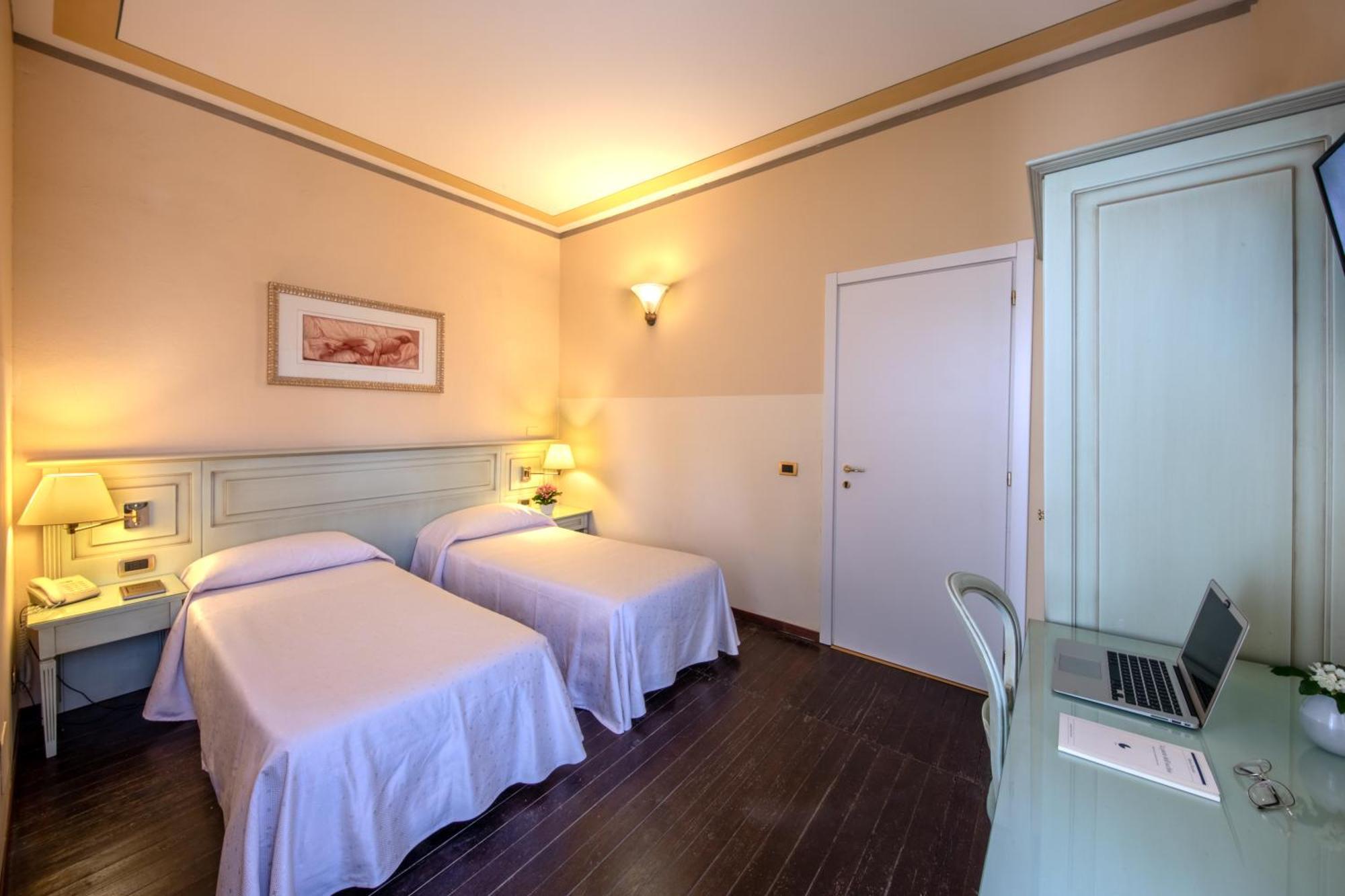 Hotel Villa Liberty Pontecurone Exterior foto